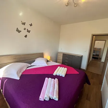 House Gordana With A Comfortable Big Yard And A Private Pool Sarici (Istria)